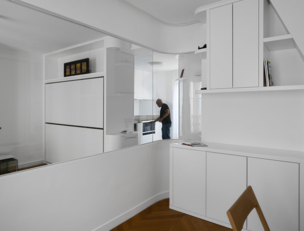 baie vitrée courbe frameless appartement paris 36m2